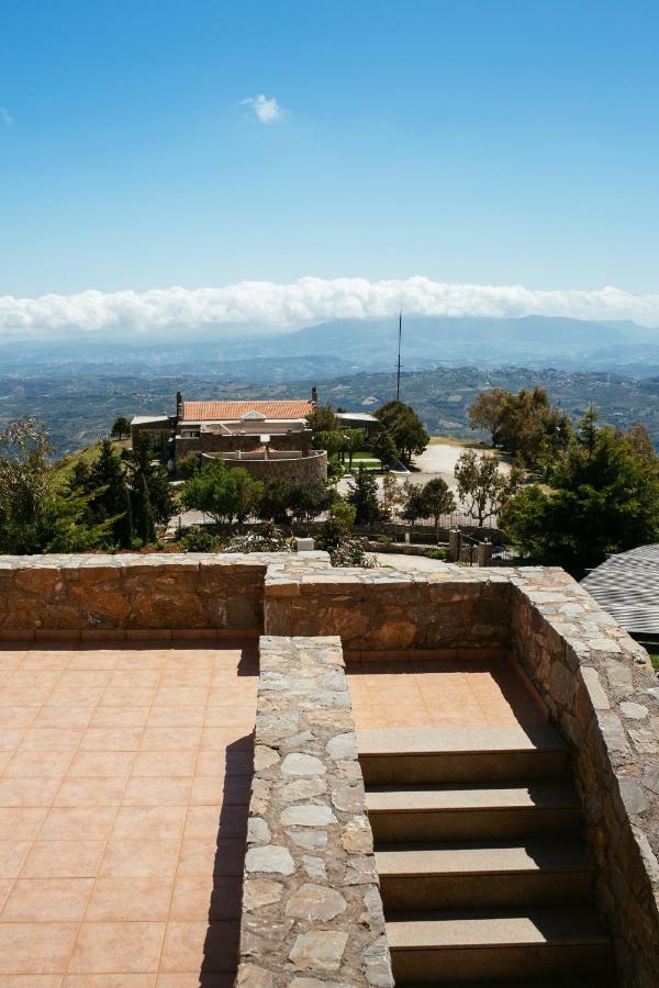 Aetovigla Guesthouse Krousonas  Luaran gambar